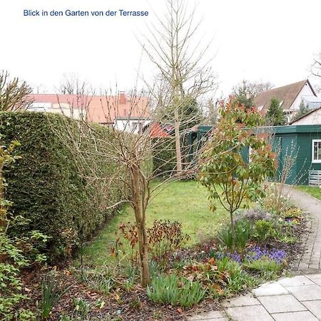 Freundliche Wohnung Mit Parkplatz Und Terrasse นอยบรันเดนบวร์ก ภายนอก รูปภาพ